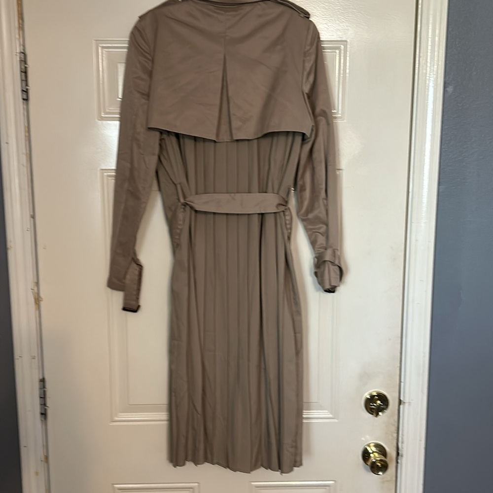 Jovonna London Trench Coat - Picture 4 of 7